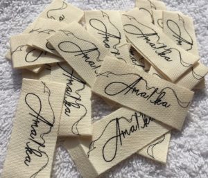 Designer Clothes Labels - Woven-Printed-Garment-Labels, Woven Labels UK,  Custom Woven Clothing Labels, Designer Labels, Cotton Labels, Care Labels